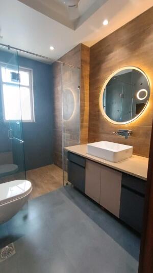 4 BHK Independent Builder Floor in DLF Phase 2, Gurgaon
