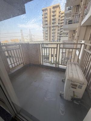 2 BHK Flat in Sector 68, Gurgaon