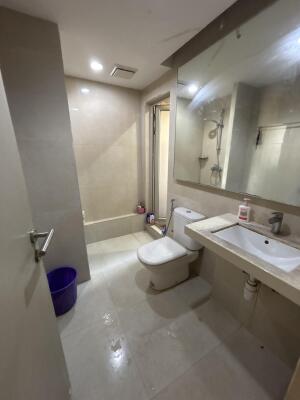 2 BHK Flat in Hiranandani Estate, Thane