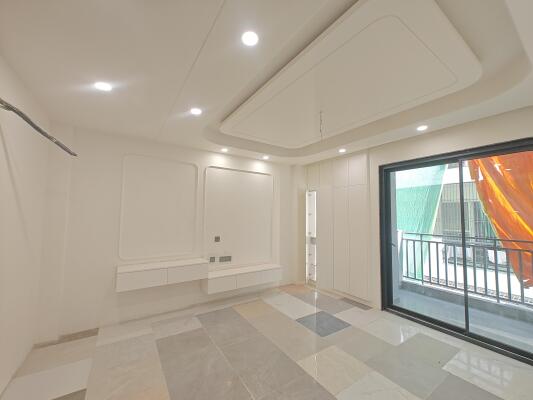 4 BHK Independent Builder Floor in Palam Vihar, Gurgaon
