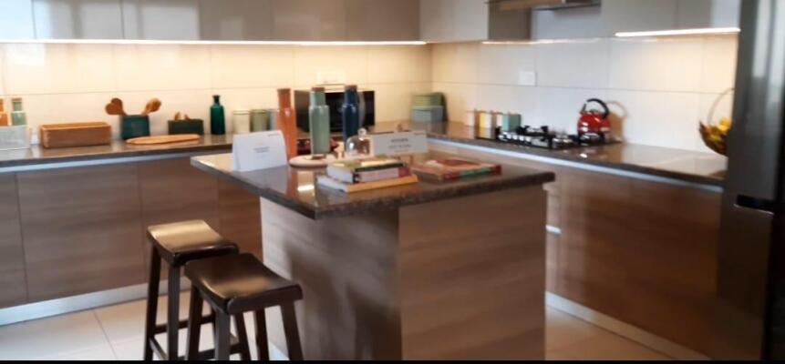3 BHK Flat in Sector 128, Noida