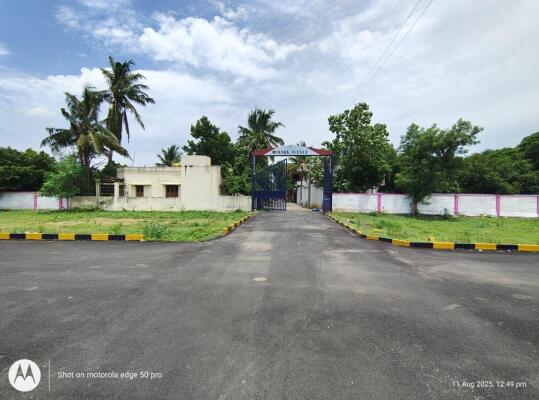 Residential land / Plot in Varadharajapuram, Chennai
