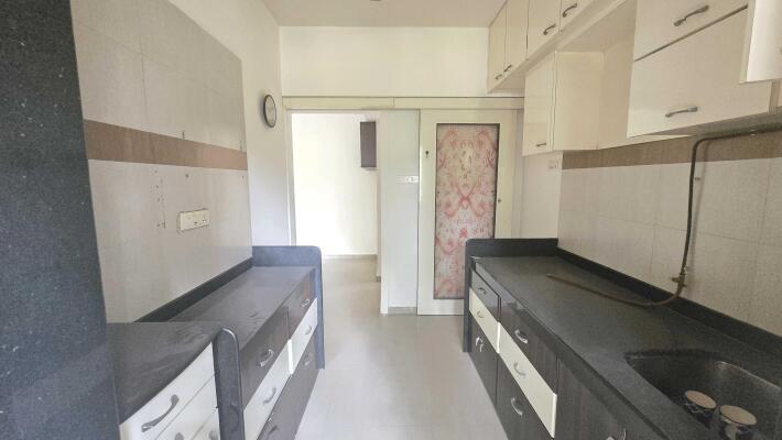 2 BHK Flat in Chembur, Mumbai