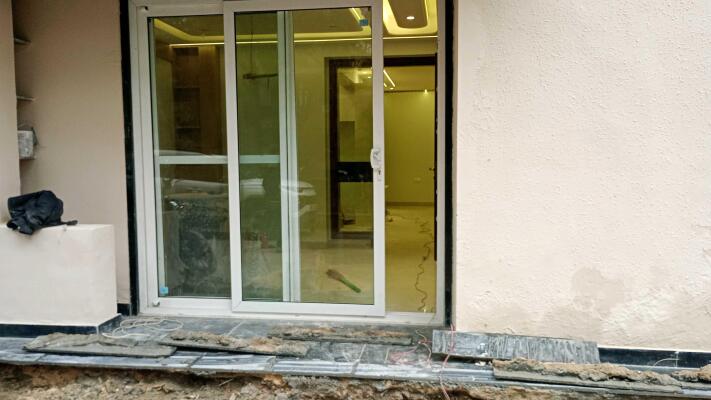 3 BHK Flat in Sector 9 Rohini, Delhi