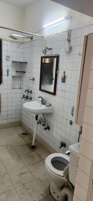 3 BHK Flat in Alaknanda, Delhi