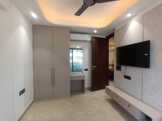 3 BHK Flat in Kaushambi, Ghaziabad