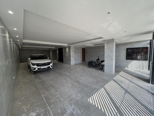 3 BHK Independent Builder Floor in Sector 8 Dwarka, Delhi