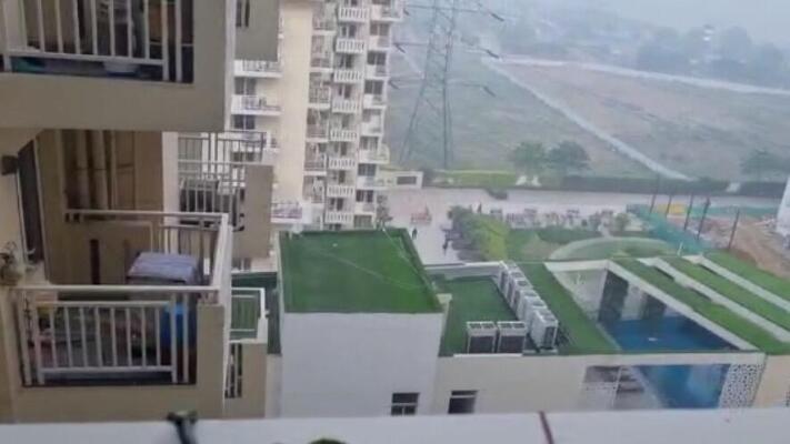 2 BHK Flat in Sector 68, Gurgaon