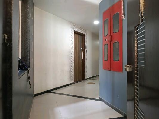 3 BHK Flat in Lokhandwala Kandivali East, Mumbai