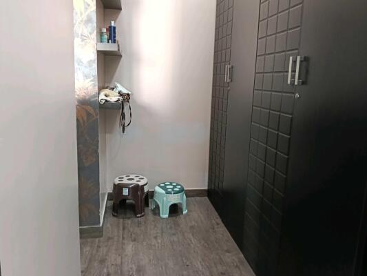 3 BHK Flat in Lokhandwala Kandivali East, Mumbai