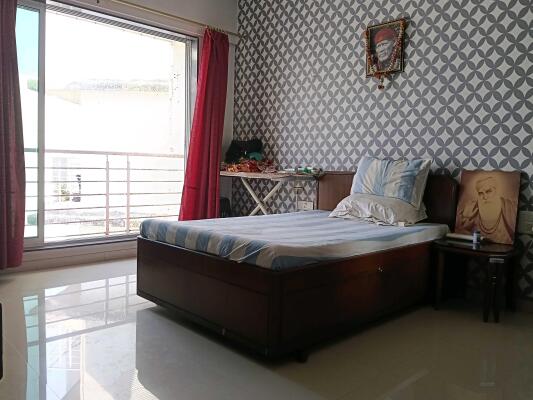 3 BHK Flat in Lokhandwala Kandivali East, Mumbai