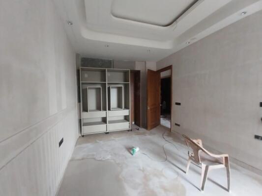 3 BHK Independent Builder Floor in Kalkaji, Delhi
