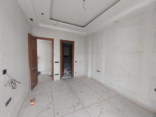 3 BHK Independent Builder Floor in Kalkaji, Delhi