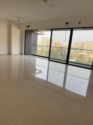 3 BHK Flat in Santacruz West, Mumbai