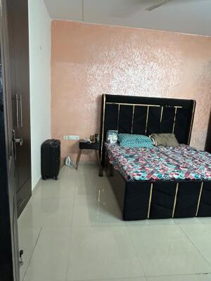 3 BHK Flat in Sector 61, Noida