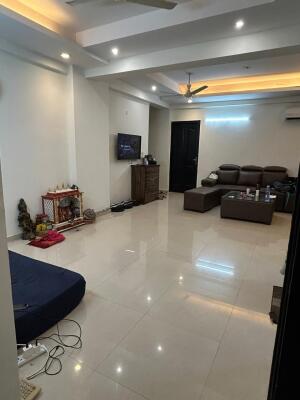 3 BHK Flat in Sector 61, Noida