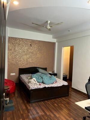 3 BHK Flat in Sector 61, Noida