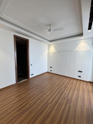 4 BHK Independent Builder Floor in Anand Niketan, Delhi