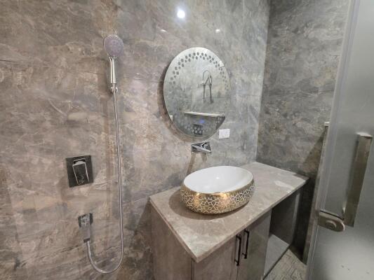 4 BHK Independent Builder Floor in Model Town, Delhi