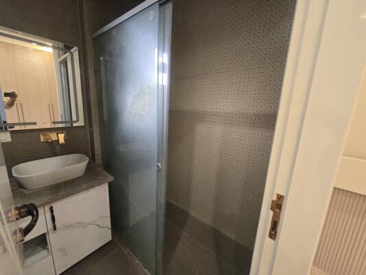 4 BHK Independent Builder Floor in Model Town, Delhi