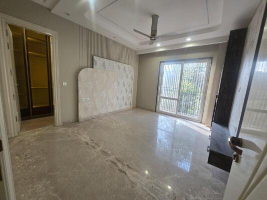 4 BHK Independent Builder Floor in Model Town, Delhi