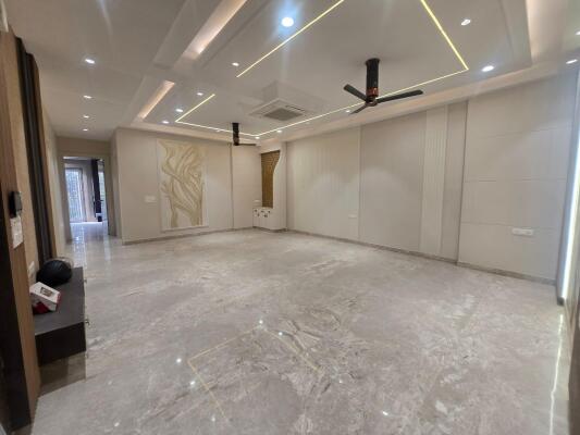4 BHK Independent Builder Floor in Model Town, Delhi