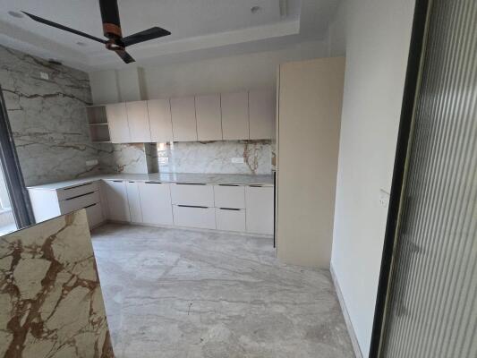 4 BHK Independent Builder Floor in Model Town, Delhi