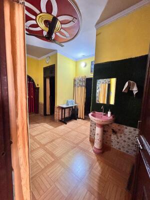 4 Bedroom House in New Palam Vihar, Gurgaon