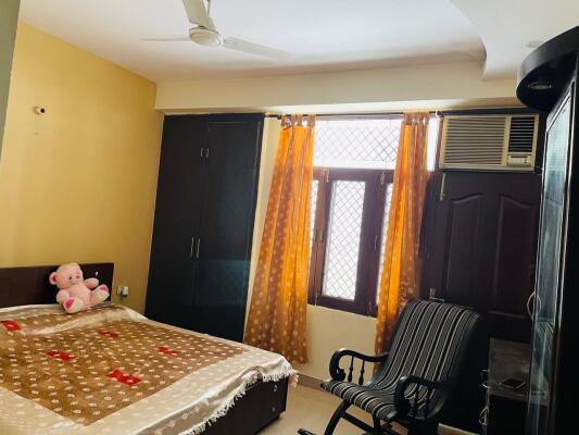 3 BHK Flat in Ahinsa Khand 2, Ghaziabad