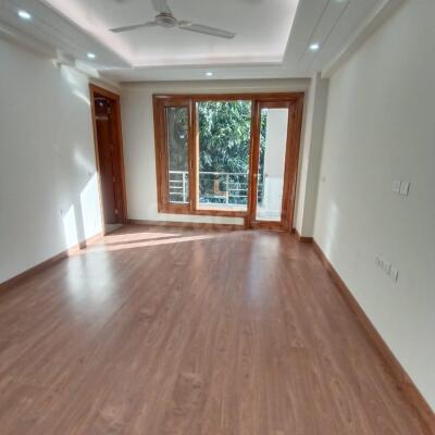 4 BHK Independent Builder Floor in Sarvodaya Enclave, Delhi