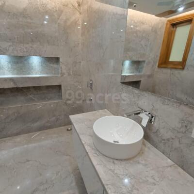 4 BHK Independent Builder Floor in Sarvodaya Enclave, Delhi