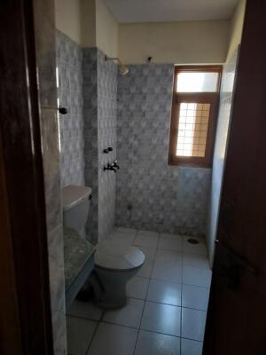 3 BHK Flat in Sector 61, Noida