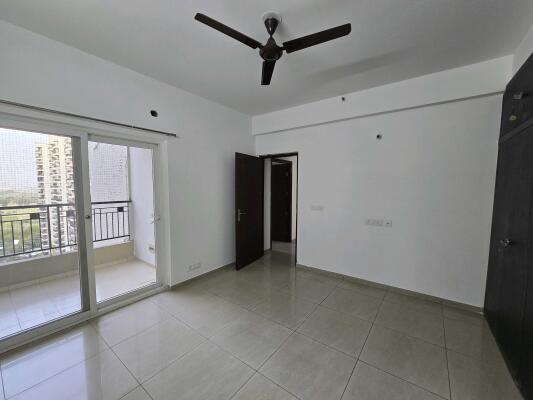 3 BHK Flat in Sector 143, Noida