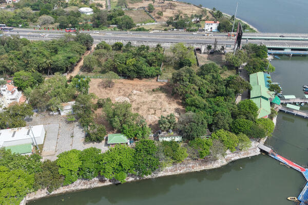 Residential land / Plot in Uthandi, ECR