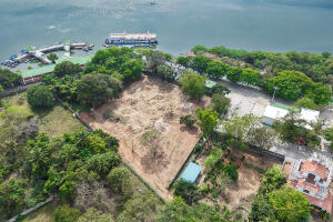 Residential land / Plot in Uthandi, ECR
