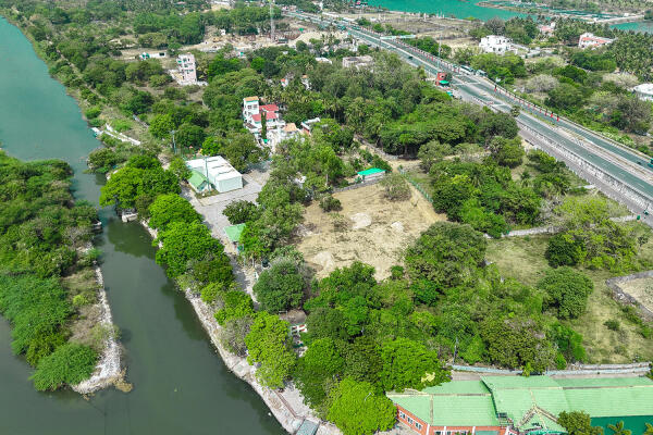 Residential land / Plot in Uthandi, ECR