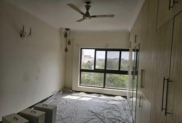 4 BHK Flat in MG Road, Gurgaon