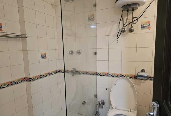 4 BHK Flat in MG Road, Gurgaon