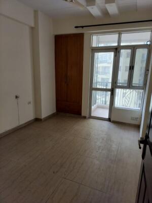 4 BHK Flat in Sector 61, Noida