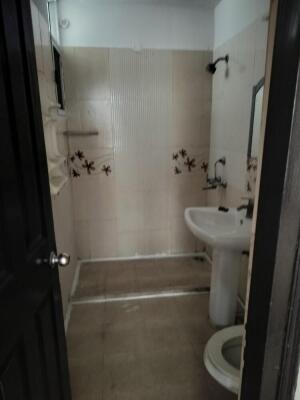 4 BHK Flat in Sector 61, Noida