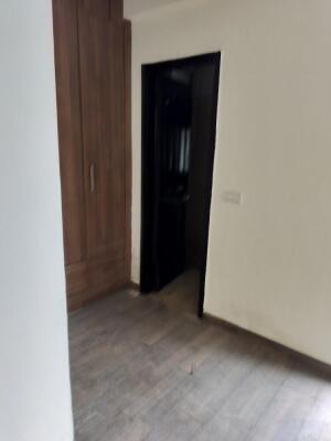 4 BHK Flat in Sector 61, Noida