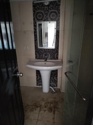 4 BHK Flat in Sector 61, Noida