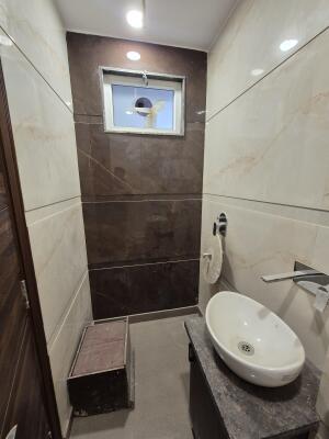 2 BHK Independent Builder Floor in Ramesh Nagar, Delhi