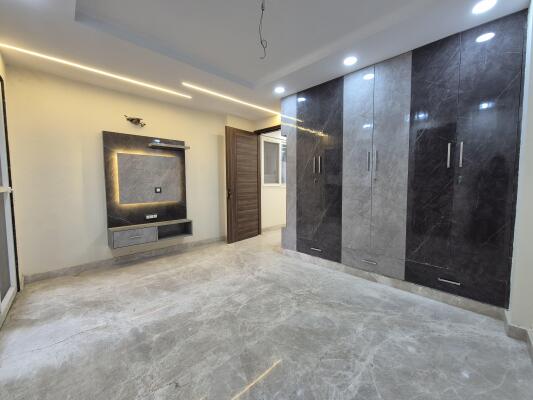 2 BHK Independent Builder Floor in Ramesh Nagar, Delhi