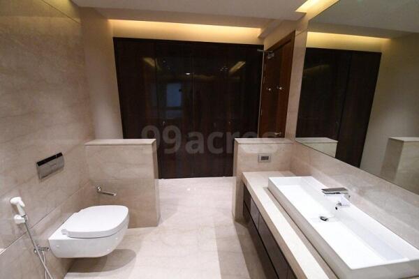 4 BHK Independent Builder Floor in South Extension 2, Delhi