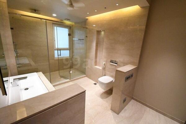 4 BHK Independent Builder Floor in South Extension 2, Delhi