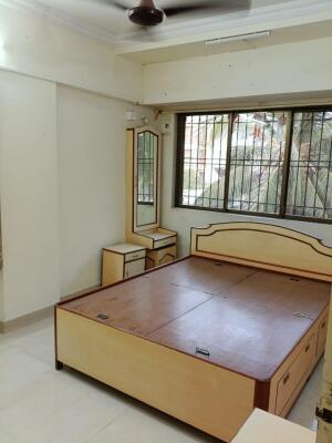 1 BHK Flat in Vile Parle East, Mumbai