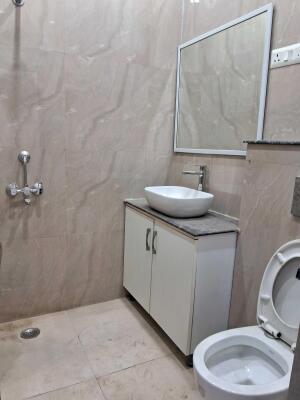 3 BHK Independent Builder Floor in Shakti Khand 2, Ghaziabad
