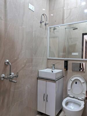 3 BHK Independent Builder Floor in Shakti Khand 2, Ghaziabad