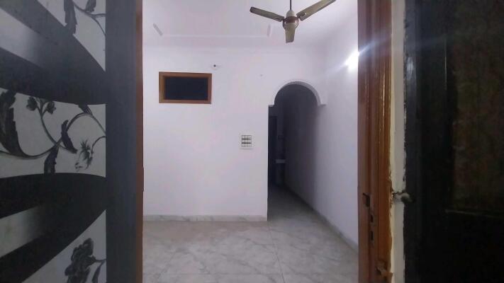 2 BHK Builder Floor in Sector 16 Rohini, Delhi